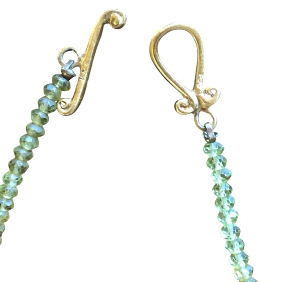 22 K Gold and Peridot necklace with Citrine Briolettes - Picture 5 of 12